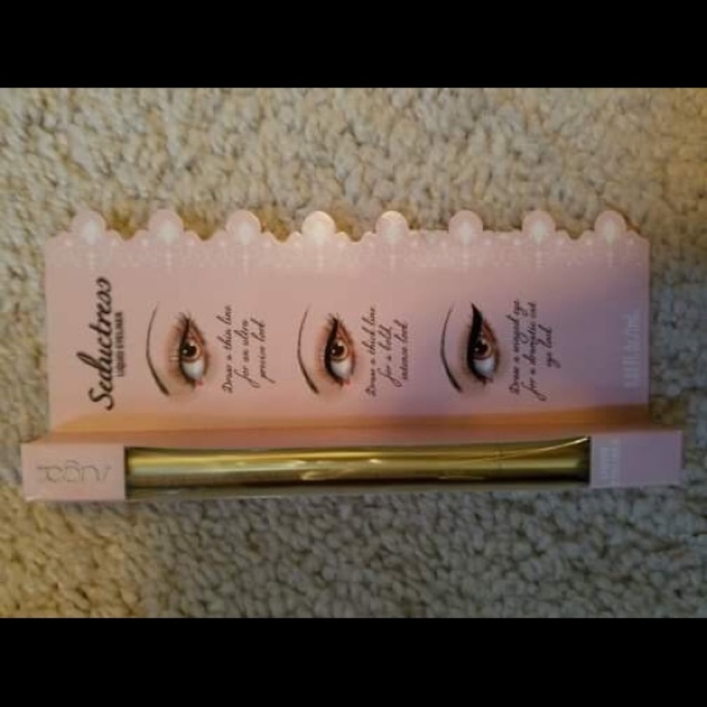 Sugar eyeliner